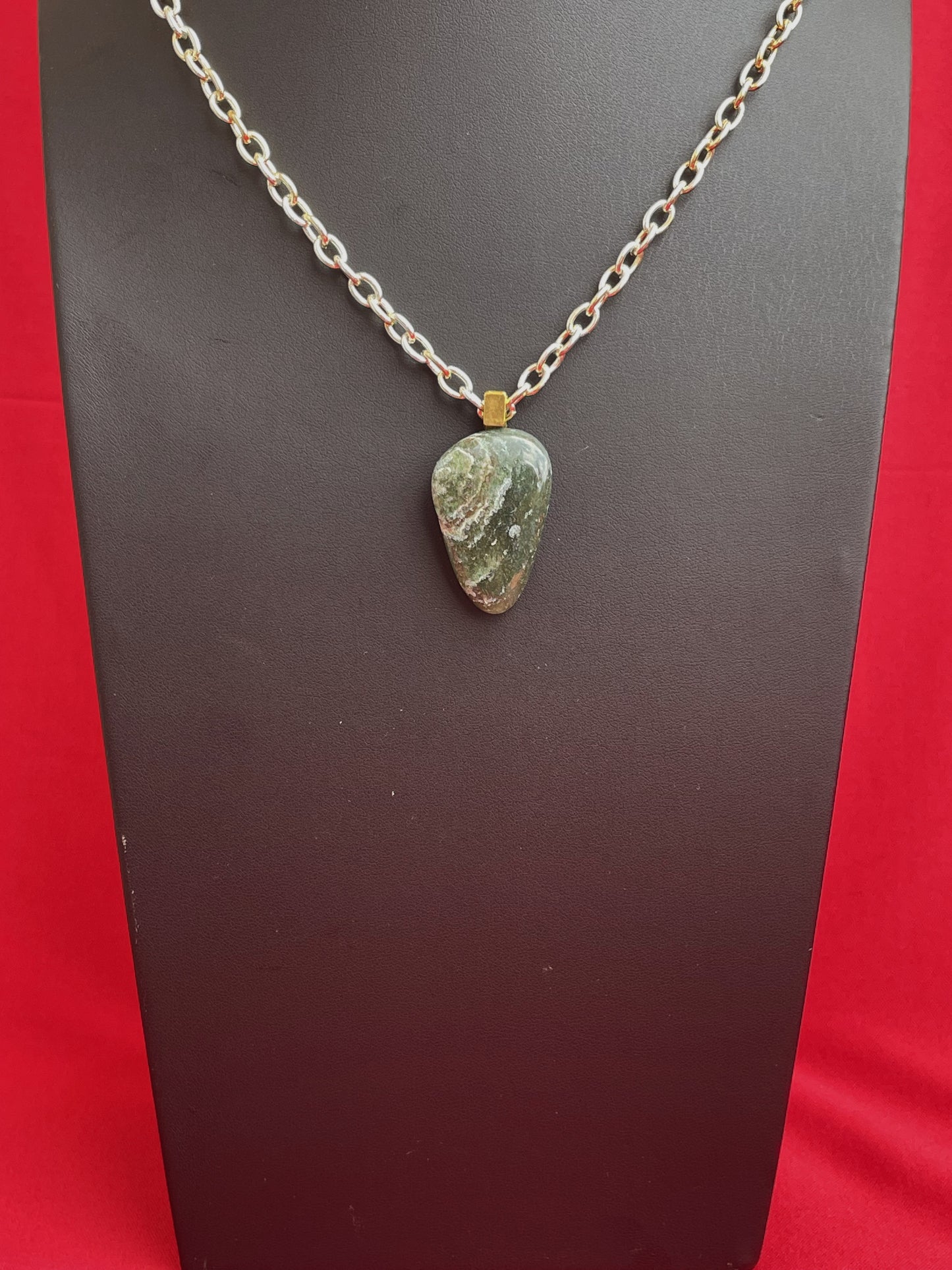 ADV0004 Adventurine Pendant with Chain