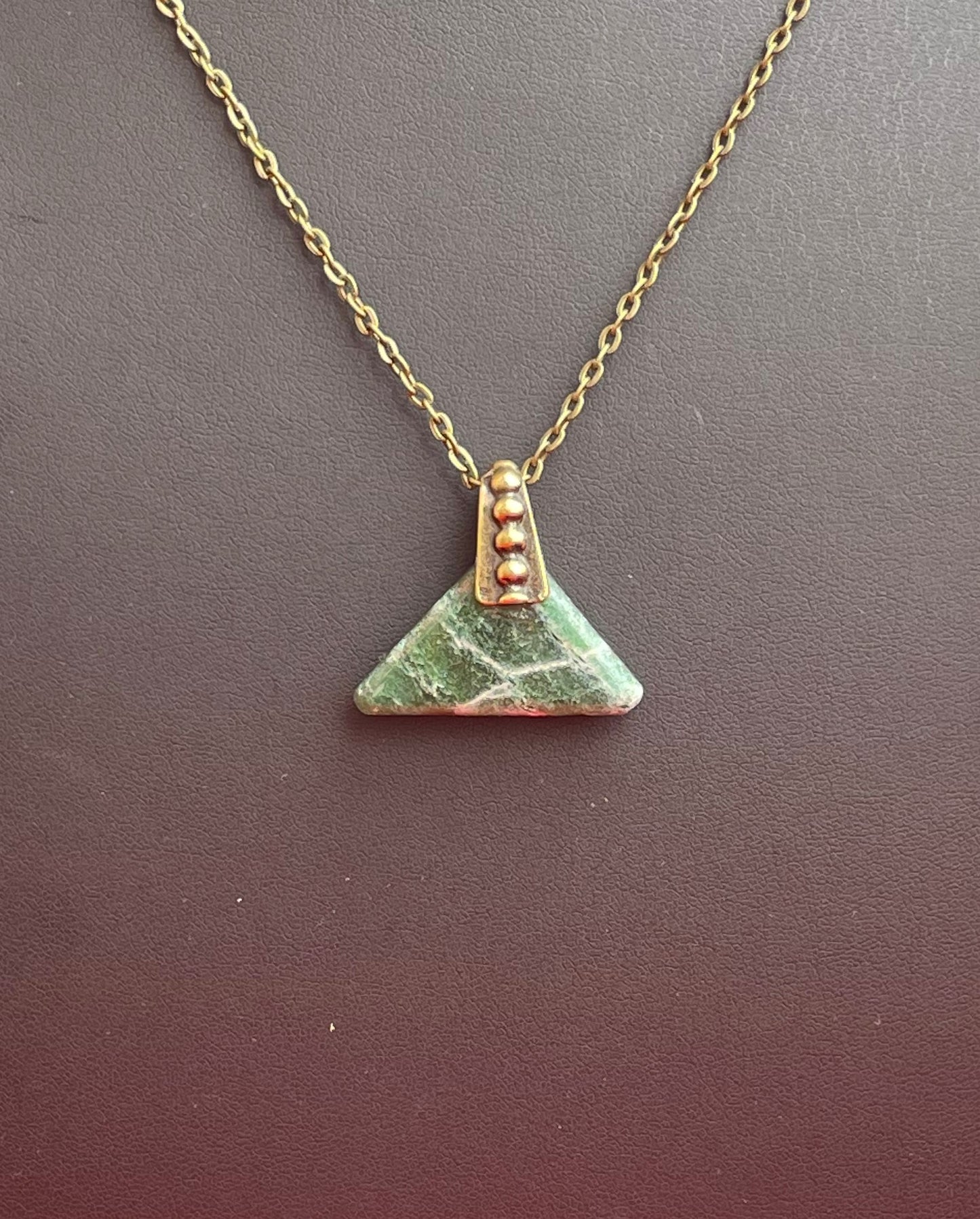 ADV0005 Adventurine Pendant, Antiqued Yellow Brass Chain