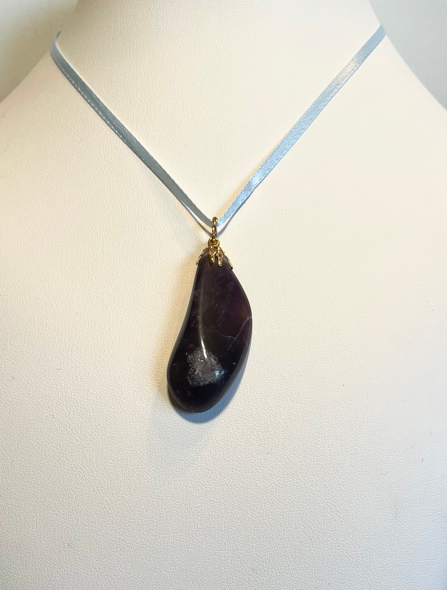 AMTH0015 Large, Deep Purple Amethyst Pendant