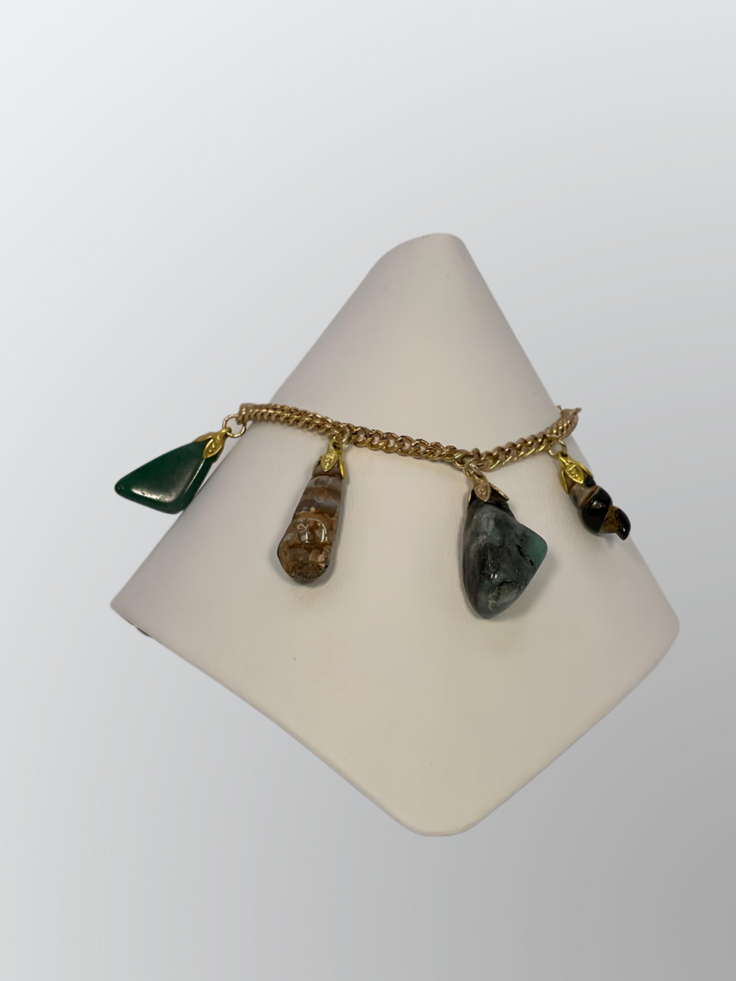 BRACE0019 Drop Necklace, Gold-Colored Chain, Mixed Gems and Fossil Shells