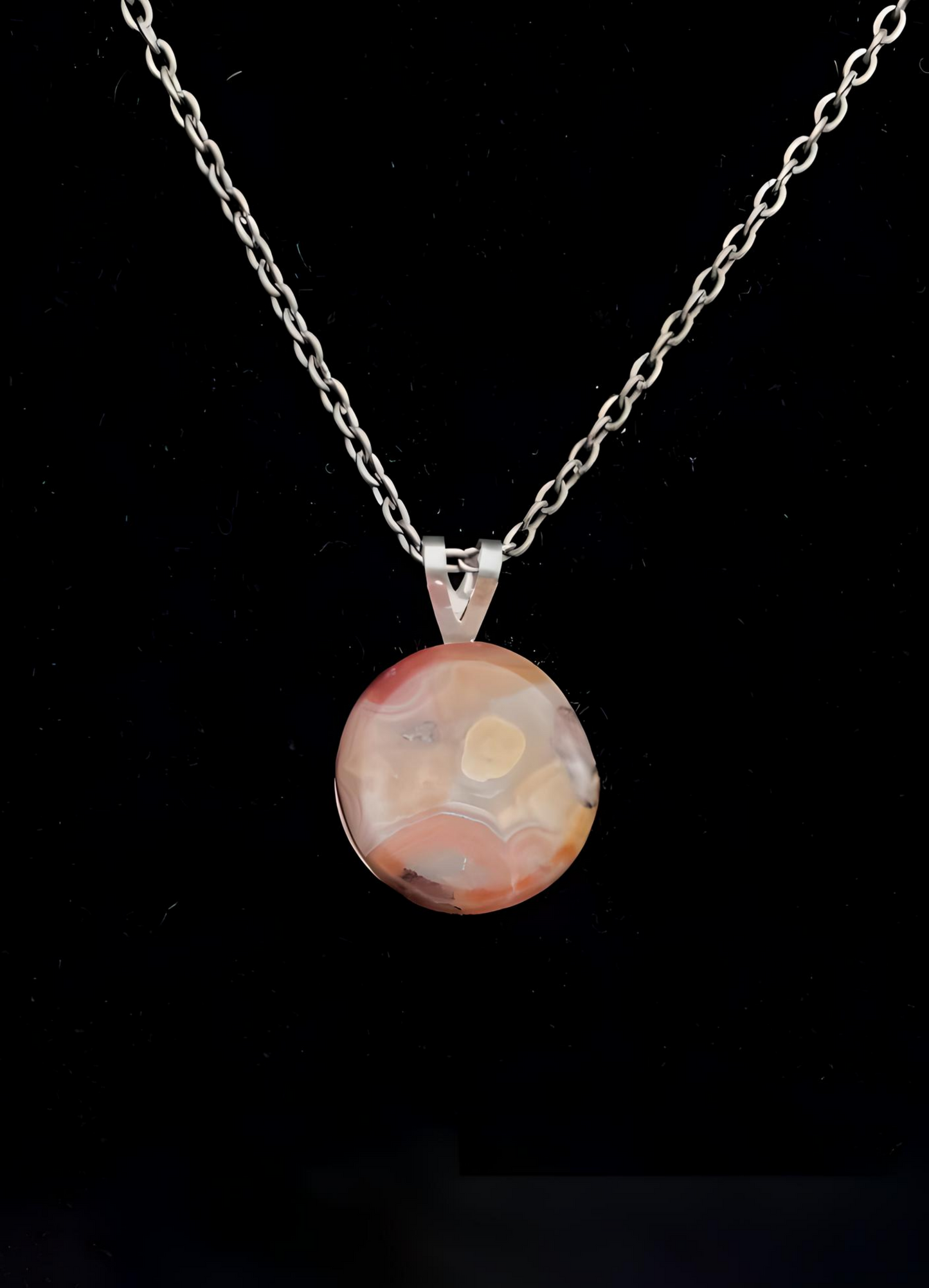 CL0003 Round 19mm Crazy Lace Agate Pendant With Silver Chain