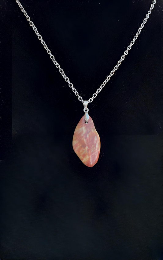 CL0008 Free-form Crazy Lace Agate Pendant on Gold Chain