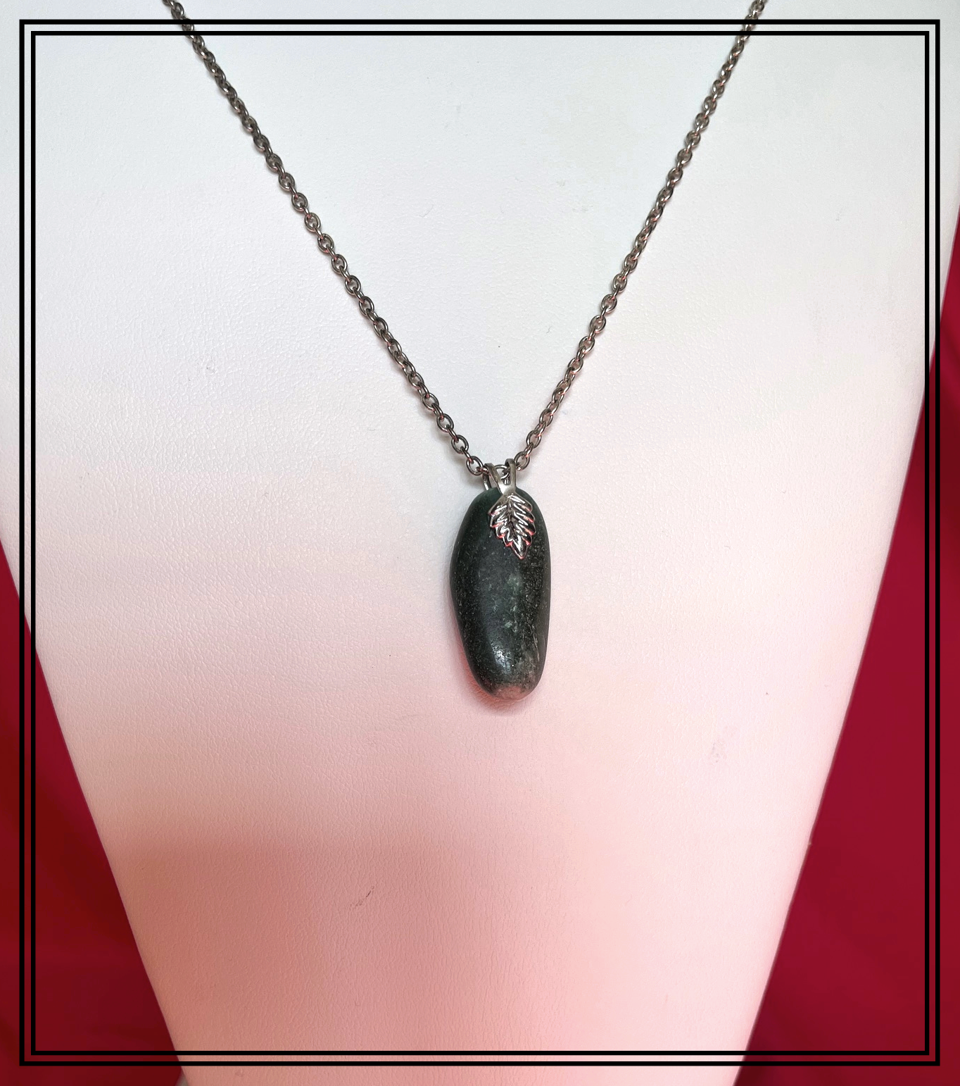 MAG0013 Green Moss Agate Stone, Silver-Colored Chain