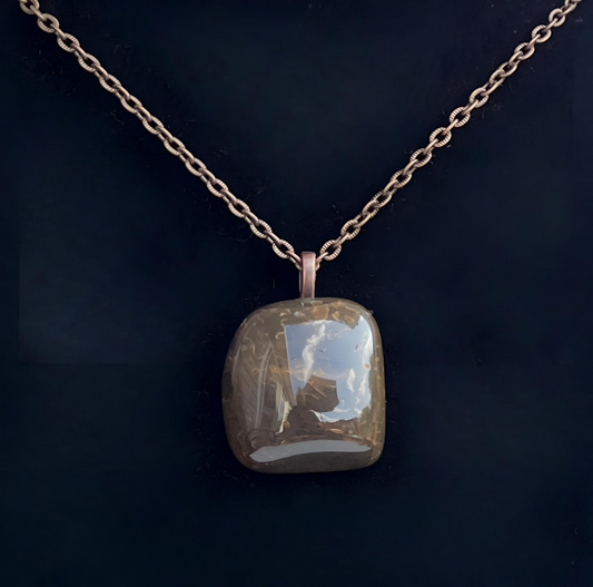 PW0006 Petrified Wood Pendant, Antiqued Yellow Brass Chain