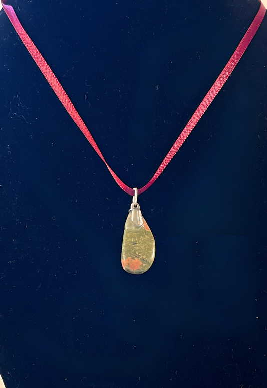 UNA0001 Tumble Polished Unakite Pendant